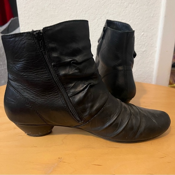 Josef Seibel Black Ankle Boots Size EU 39 - Picture 6 of 13